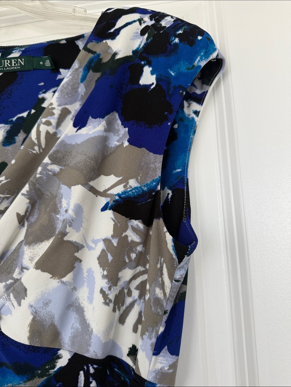LAUREN Floral Sheath Dress in Blue and Gray - Picture 4 of 8